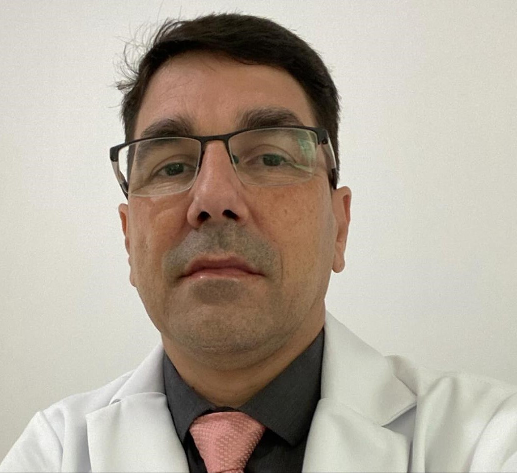 Imagem do médico(a): Dr. Helder Silveira Maia